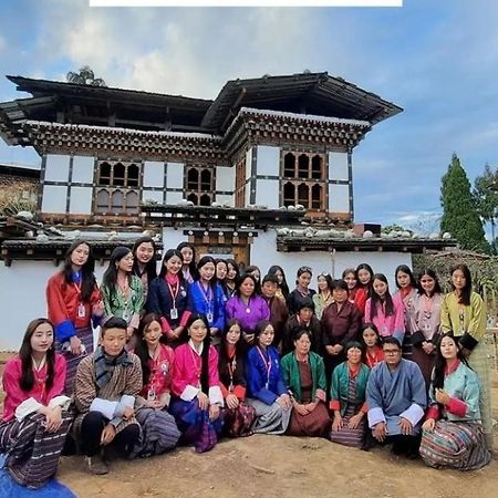 Nobgang "Traditional Heritage Homestay" بونخا المظهر الخارجي الصورة