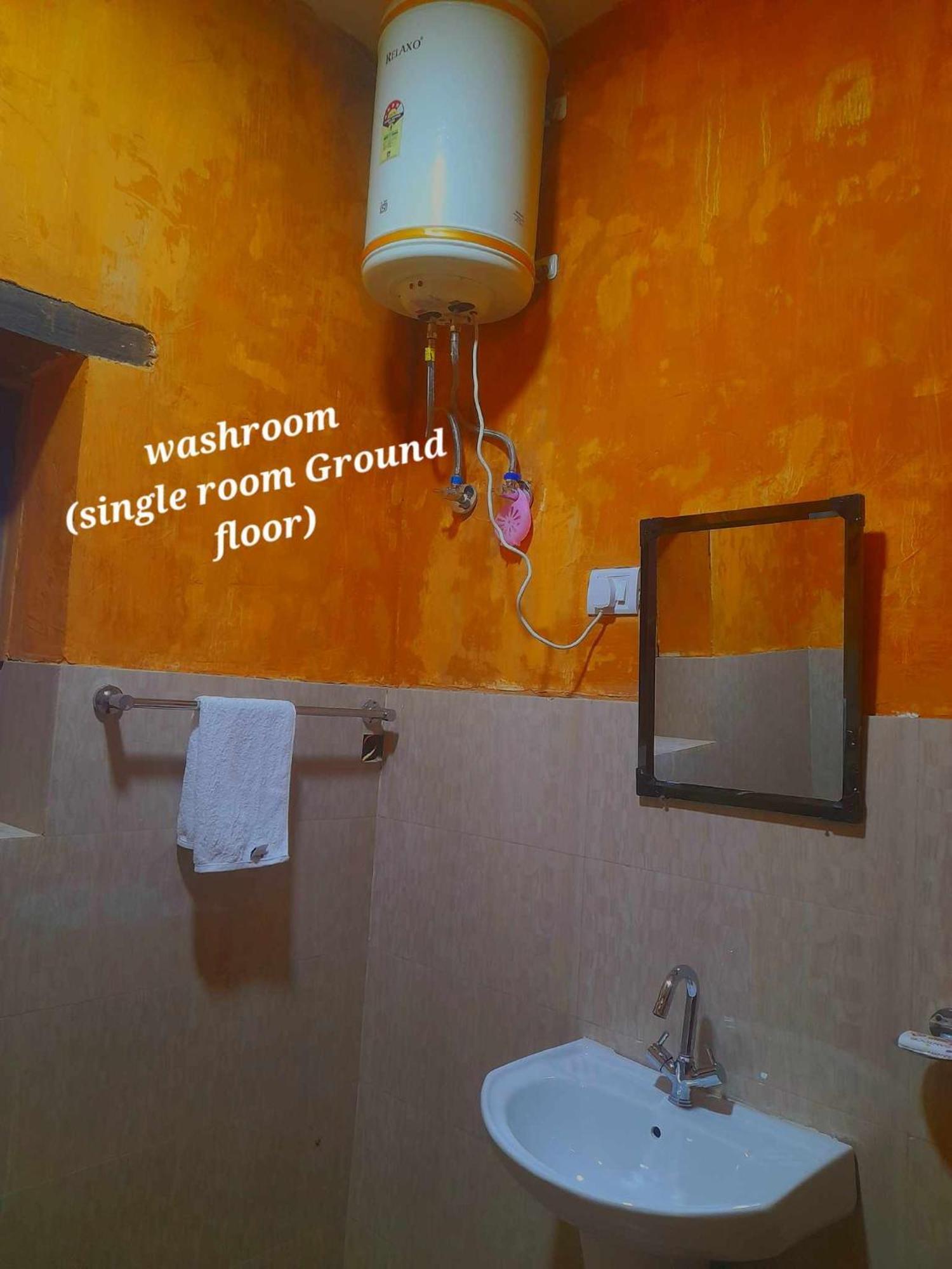 Nobgang "Traditional Heritage Homestay" بونخا المظهر الخارجي الصورة